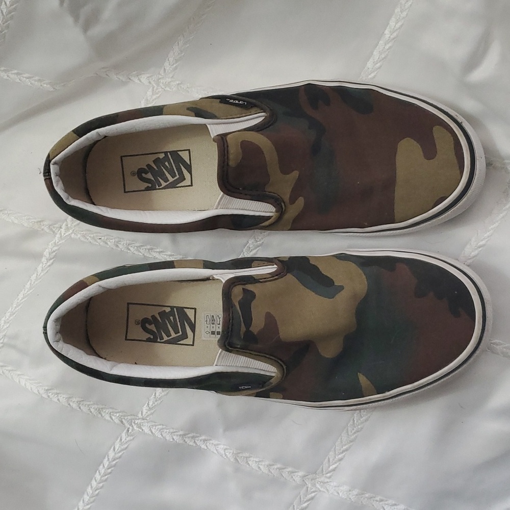 Camo Vans Classic Slip-Ons